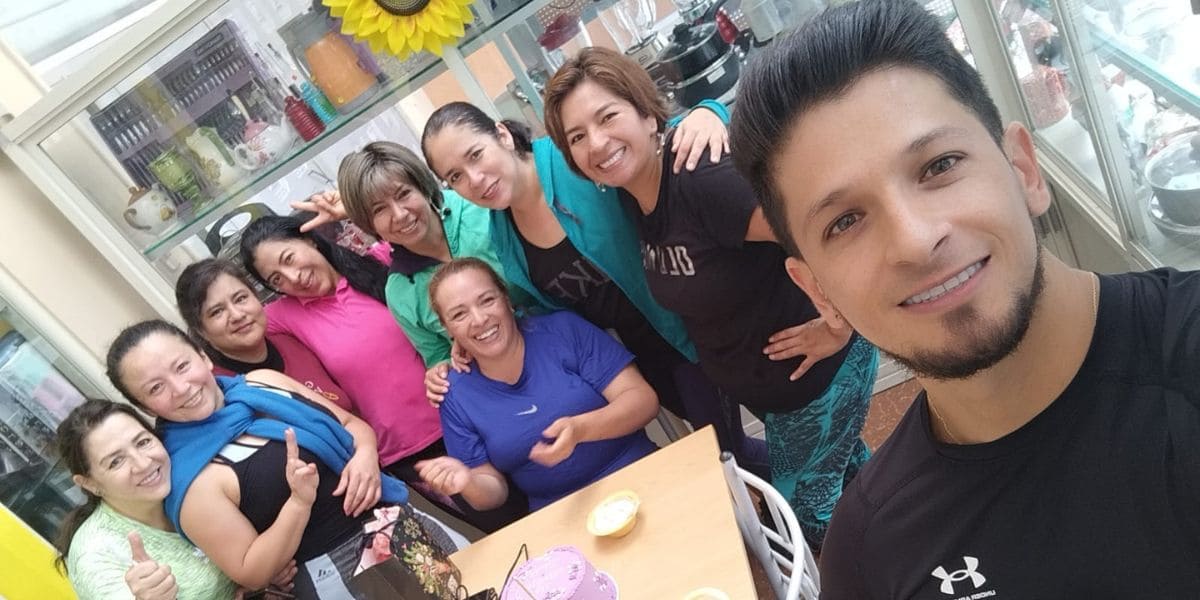 Clase de bailoterapia en Energym Loja