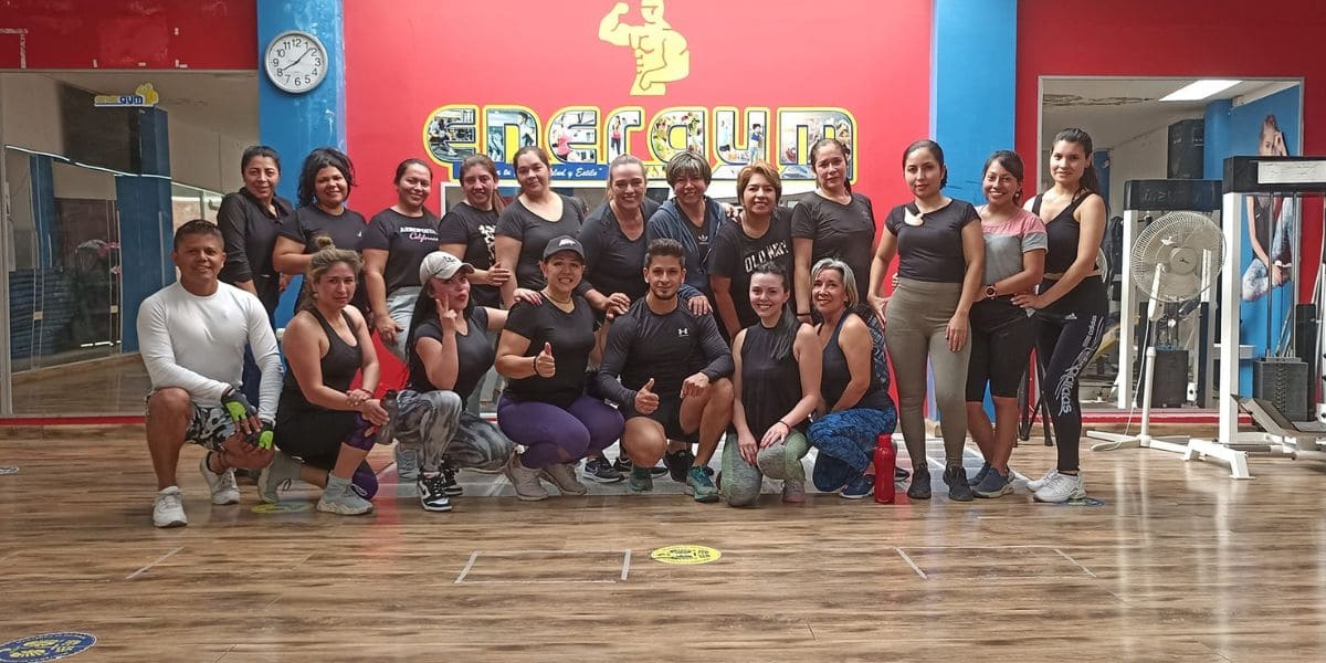 Clase de aeróbicos en Energym